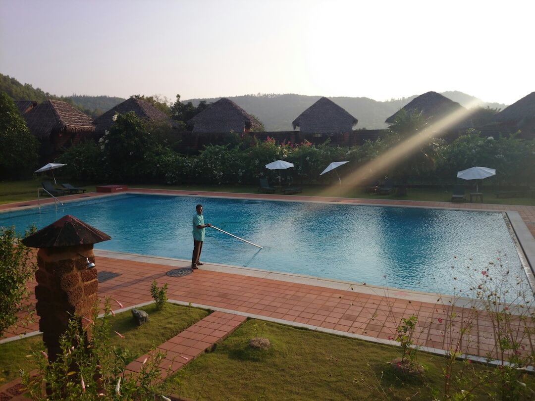 Benefits of Professional Pool Surface Retiling Image