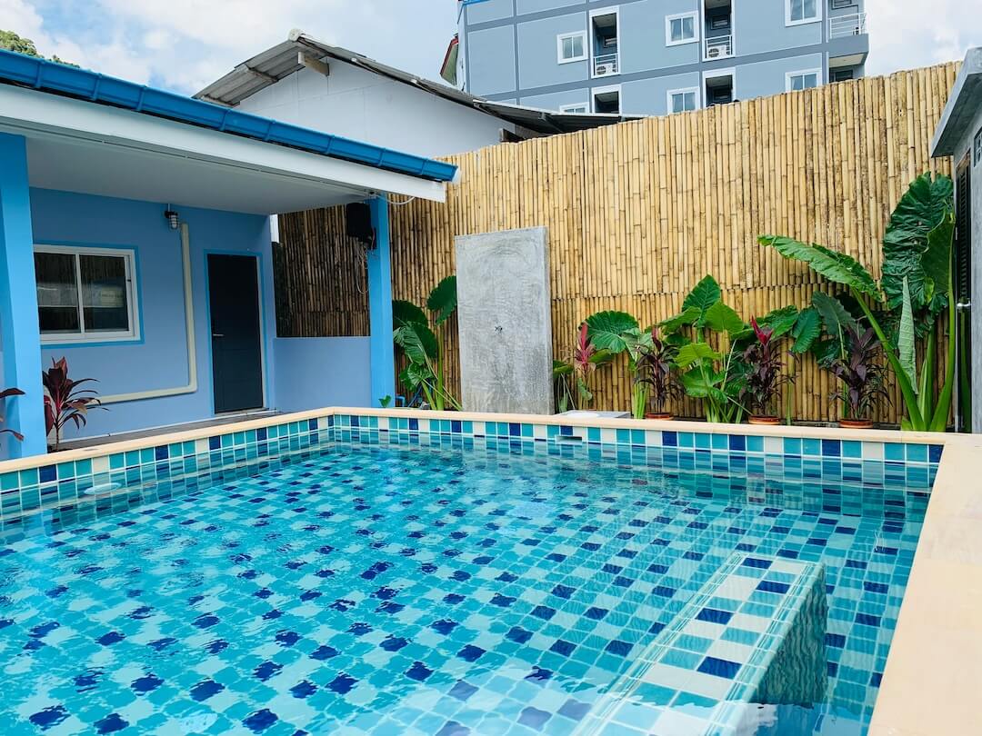 Trusted Pool Remodeling Solutions in W McNab-N Powerline Image