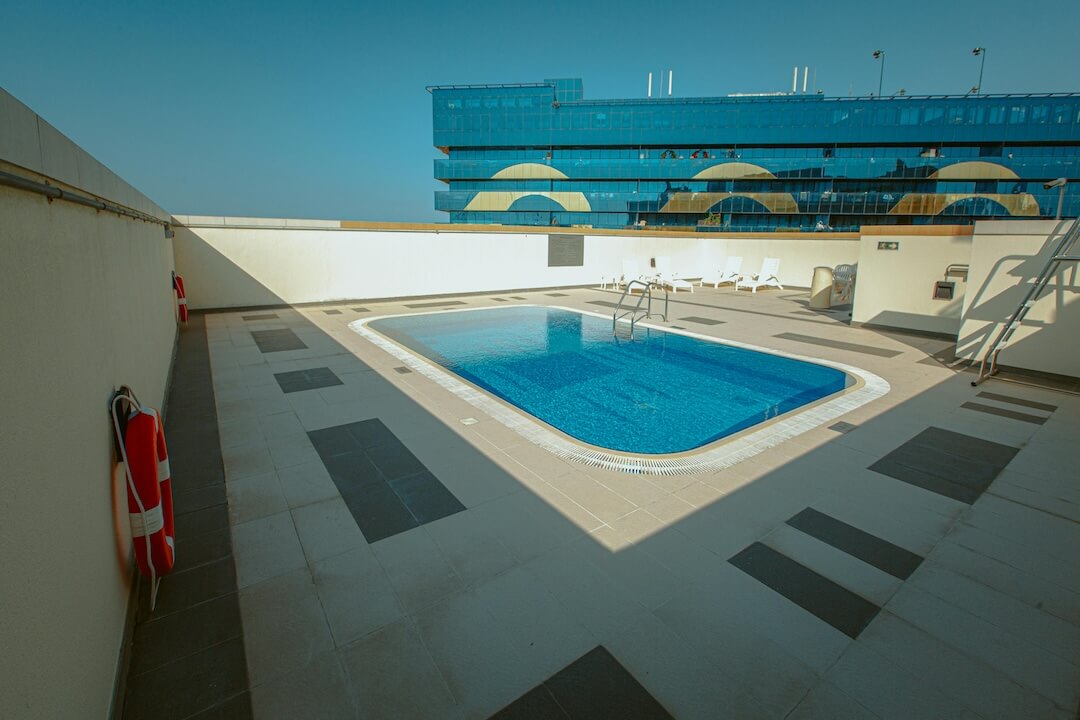 Types of Pool Surface Netting Suitable for Florida Pools Image
