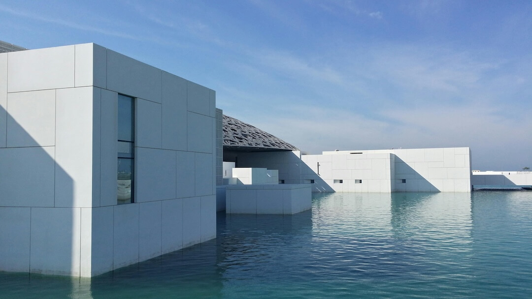 The Impact of Algae and Mineral Buildup on Pool Health Image